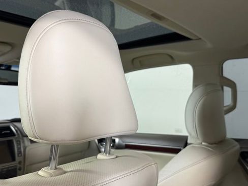 Used 2014 Lexus GX 460 w/ Premium Package image 23