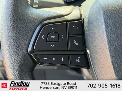Certified 2025 Toyota Sienna LE FWD image 23
