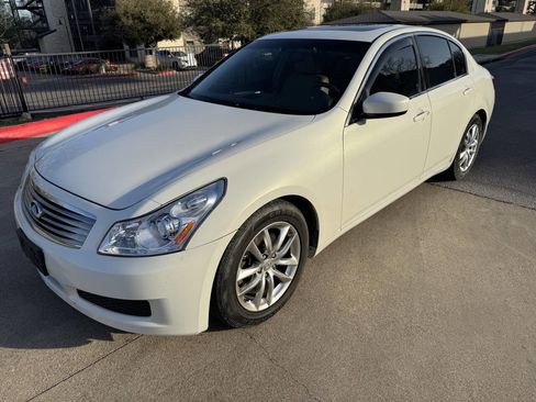 Used 2009 INFINITI G37 Journey w/ Premium Pkg image 8