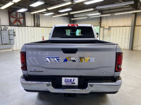 Used 2026 RAM 2500 Big Horn AWD/4WD image 7