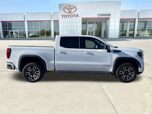 Used 2024 GMC Sierra 1500 AT4 w/ Technology Package AWD/4WD image 12