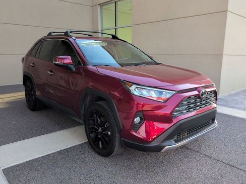 Used 2020 Toyota RAV4 Limited image 8