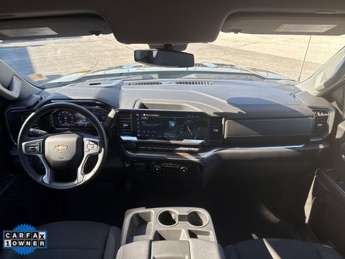 Used 2025 Chevrolet Silverado 1500 LT image 17