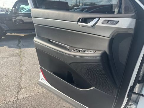 Used 2025 Hyundai Palisade SEL AWD/4WD image 12