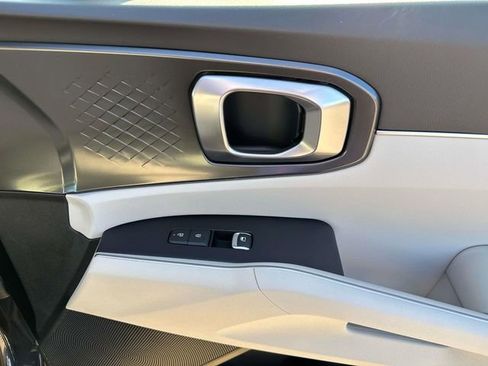 New 2026 Kia Sorento EX FWD image 18