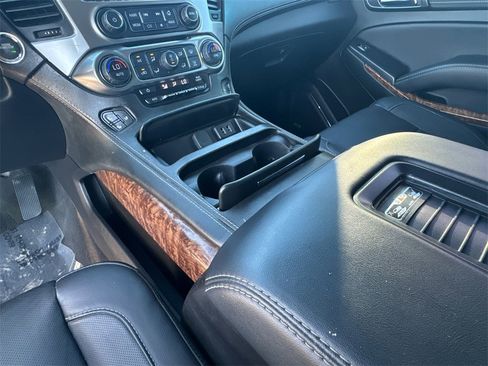 Used 2019 Chevrolet Tahoe Premier image 32