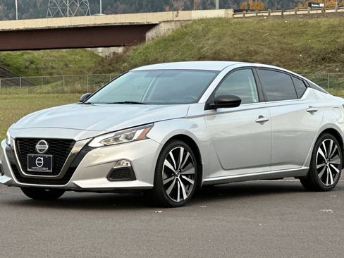 Used 2019 Nissan Altima 2.5 SR image 7