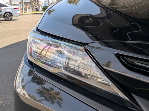 Certified 2023 Toyota Camry SE image 6