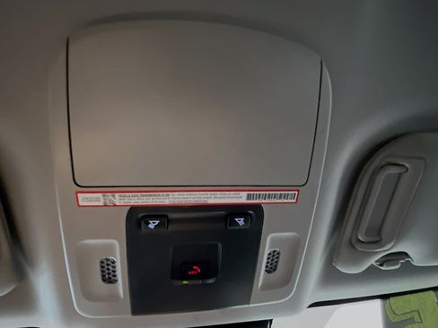 Used 2025 Toyota Camry LE w/ Convenience Package FWD image 22
