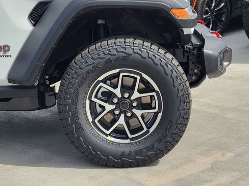 New 2026 Jeep Gladiator Rubicon w/ Safety Group image 24