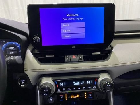 Used 2023 Toyota RAV4 Limited image 18