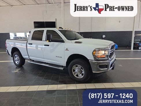 Used 2022 RAM 2500 Tradesman AWD/4WD image 2