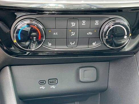 New 2026 Buick Encore GX Sport Touring w/ Advanced Technology Package FWD image 11