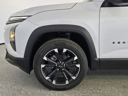 New 2026 Chevrolet Equinox RS w/ Convenience Package III FWD image 8