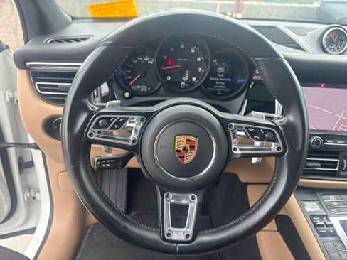 Used 2019 Porsche Macan AWD/4WD image 9