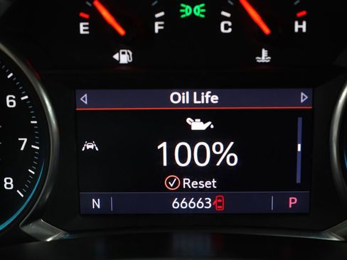 Used 2020 Chevrolet Equinox LT FWD image 34