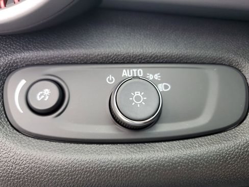 New 2026 Chevrolet Trax RS image 22