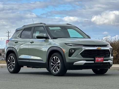 New 2026 Chevrolet TrailBlazer LT image 2