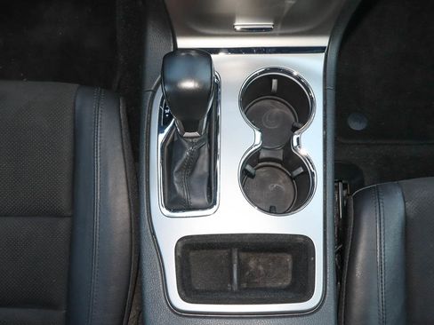 Used 2022 Jeep Grand Cherokee Laredo X image 20