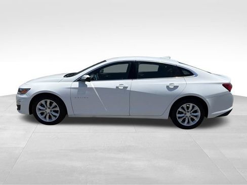 Used 2019 Chevrolet Malibu LT FWD image 4