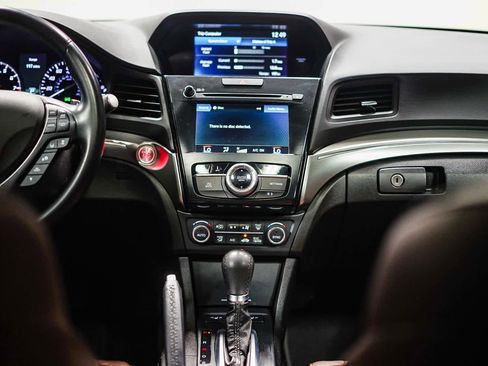 Used 2020 Acura ILX w/ Premium Package image 12