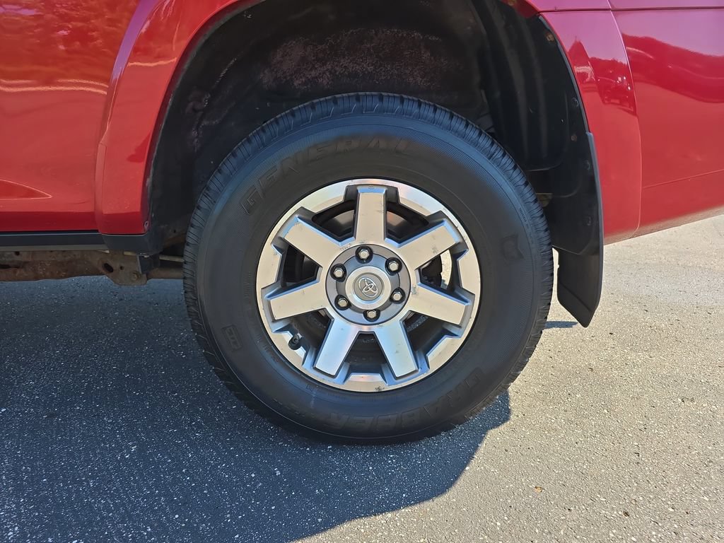 Used 2015 Toyota 4Runner Trail AWD/4WD image 36
