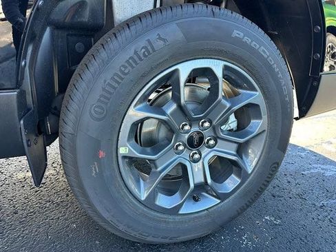 New 2025 Ford Maverick XLT image 14