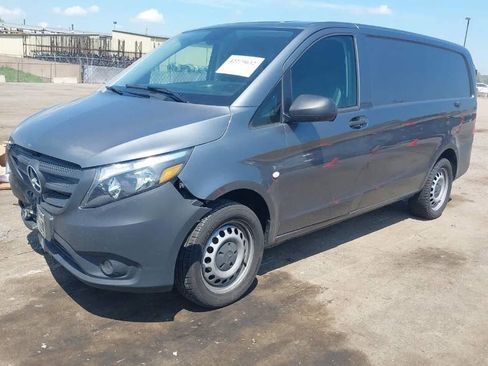 Used 2020 Mercedes-Benz Metris image 40