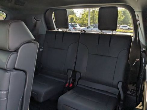 Certified 2024 Lexus LX 600 4WD w/ Luxury Package image 14
