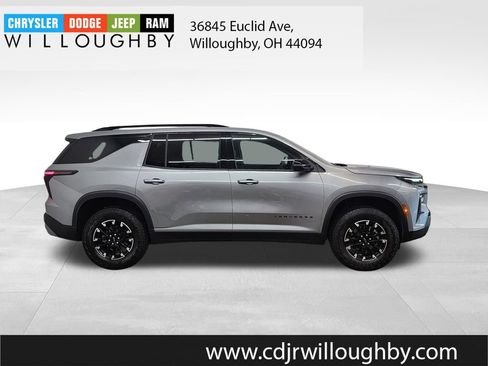 Used 2025 Chevrolet Traverse Z71 AWD/4WD image 4