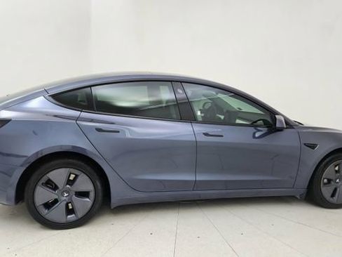 Used 2023 Tesla Model 3 Standard Range RWD image 6