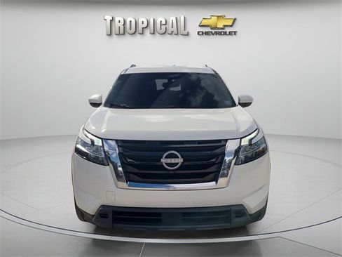 Used 2022 Nissan Pathfinder SV image 8