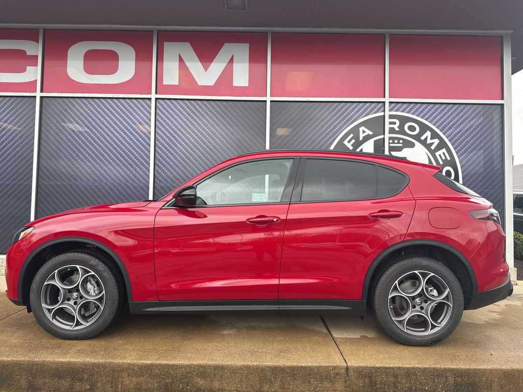 New 2026 Alfa Romeo Stelvio Sprint AWD/4WD image 9