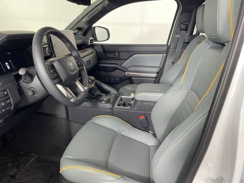 Used 2026 Toyota 4Runner Trailhunter image 2