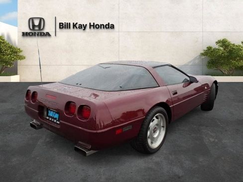 Used 1993 Chevrolet Corvette Coupe RWD image 3