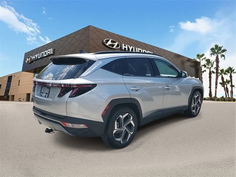 Used 2023 Hyundai Tucson Limited image 3