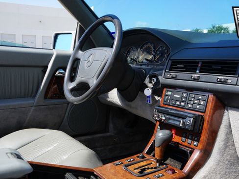 Used 1994 Mercedes-Benz SL 600 image 19