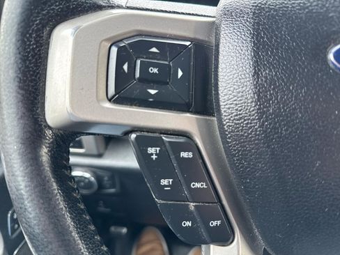 Used 2015 Ford F150 Lariat AWD/4WD image 10