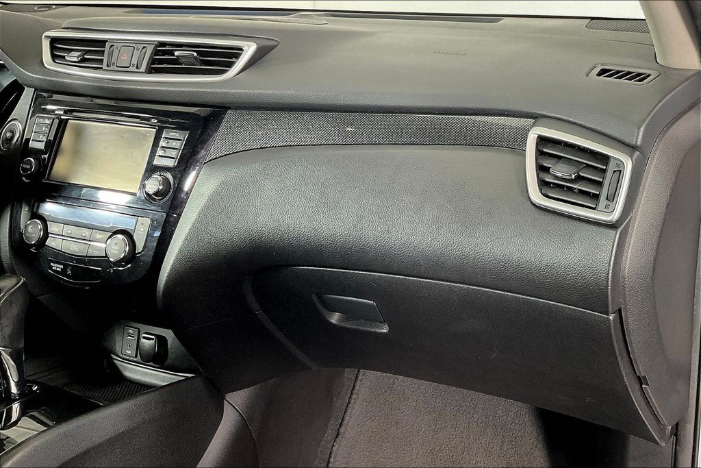 Used 2015 Nissan Rogue SL w/ SL Premium Package AWD/4WD image 18