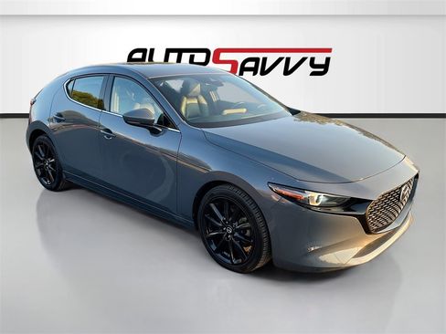 Used 2021 MAZDA MAZDA3 s image 1