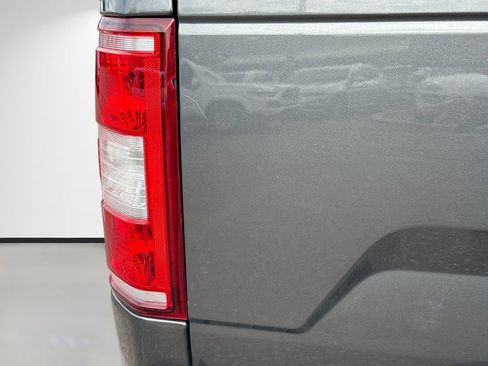 Used 2018 Ford F150 Lariat RWD image 9