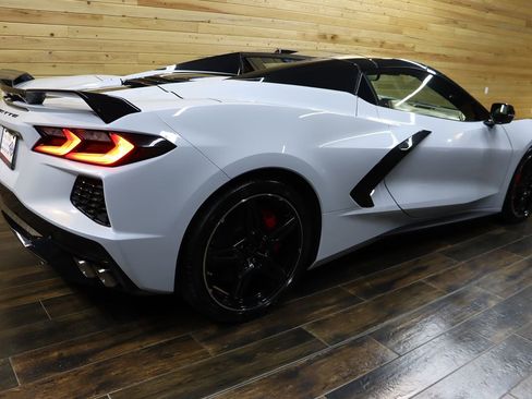 Used 2024 Chevrolet Corvette Stingray Premium Conv w/ Z51 Performance Package image 5