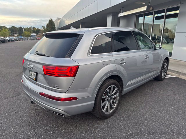 Used 2018 Audi Q7 3.0T Premium Plus w/ Premium Plus Package AWD/4WD image 3