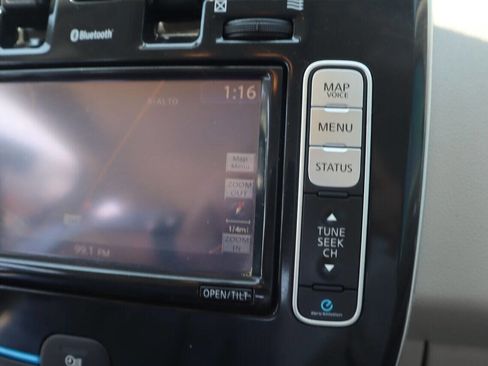 Used 2012 Nissan Leaf SL FWD image 22