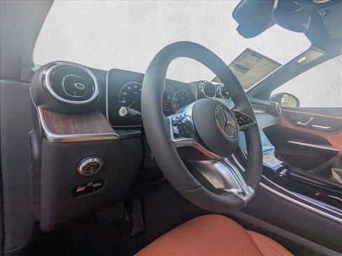 Certified 2026 Mercedes-Benz GLC 300 image 7