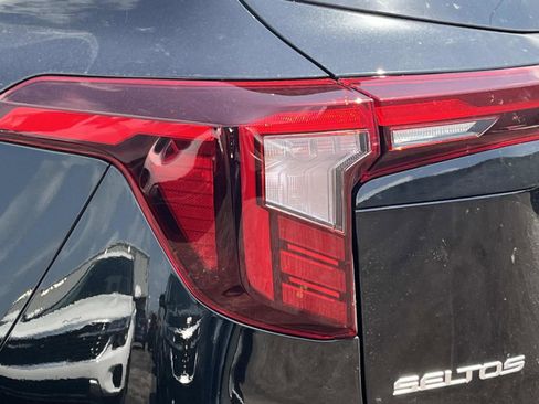 New 2026 Kia Seltos S FWD image 10