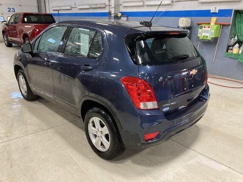Used 2018 Chevrolet Trax LS AWD/4WD image 5