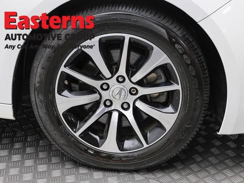 Used 2017 Acura TLX FWD image 31