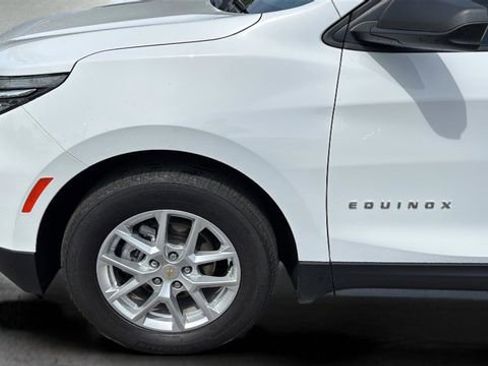 Used 2024 Chevrolet Equinox LS image 33