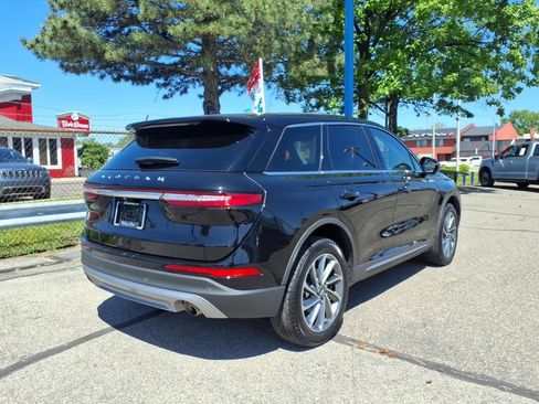 Used 2024 Lincoln Corsair AWD w/ Equipment Group 101A image 5